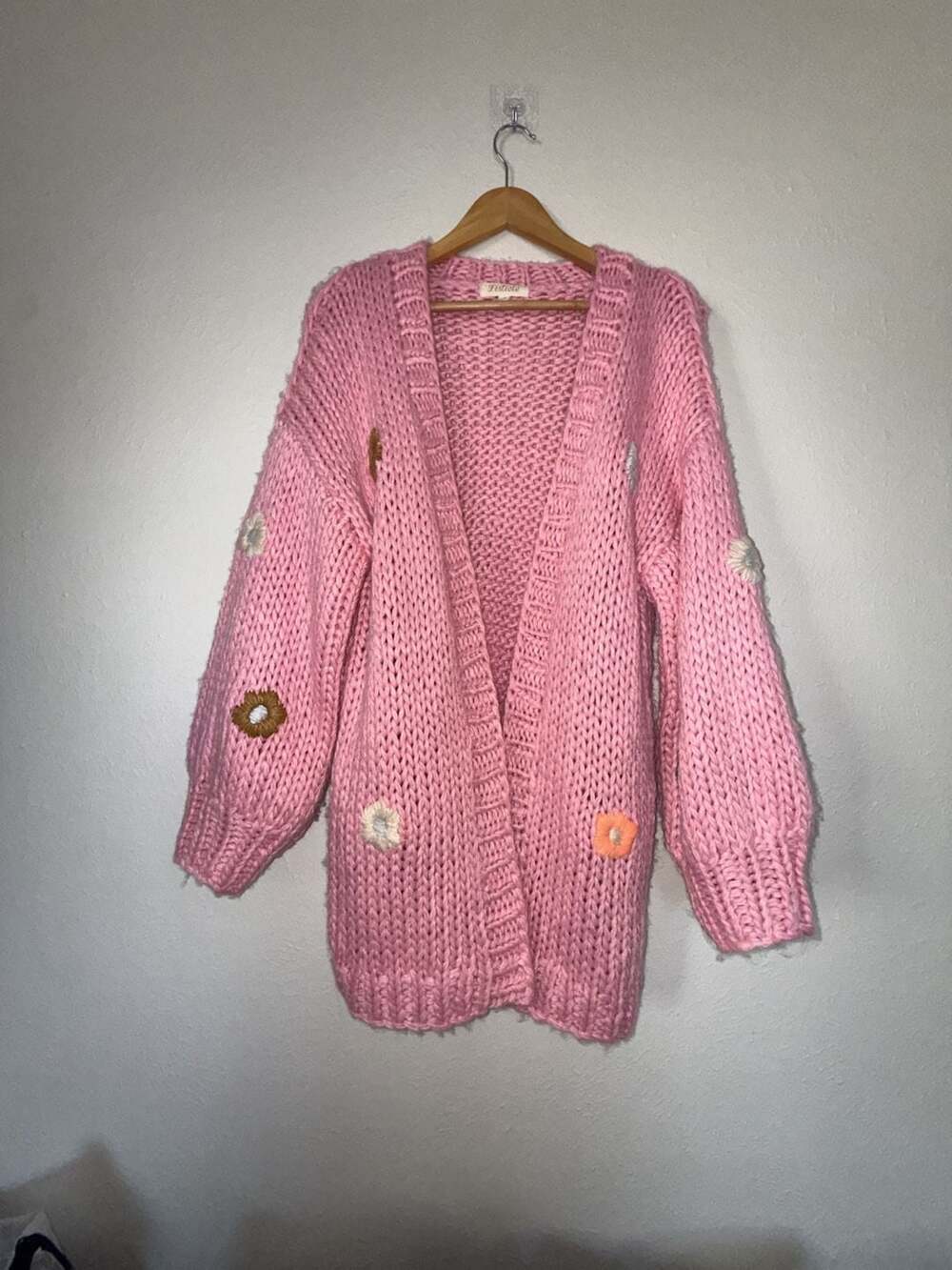 Listicle Pink Chunky Knit Open-Front Cardigan with Floral Appliques